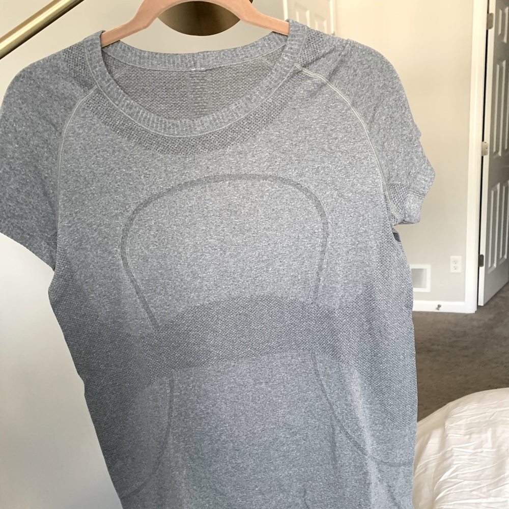 Lululemon Swiftly Tech Short Sleeve
